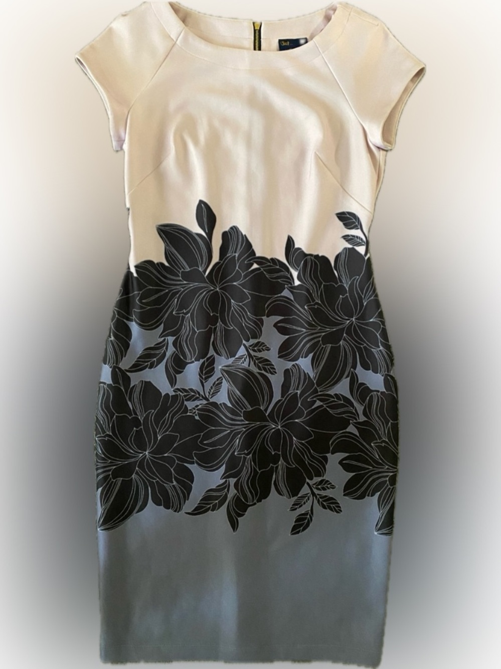 Women’s size 8 Elegant Pink & Lavender Floral Sheath Dress
